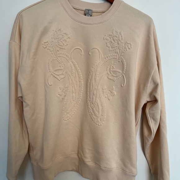 Tristan Embossed Sweatshirt in Cream size medium - Picture 2 of 5